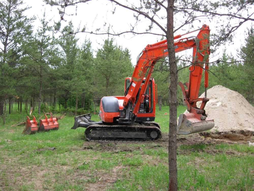 Naturist Legacy History: Gallery 12/07...Sewage holding tanks are installed