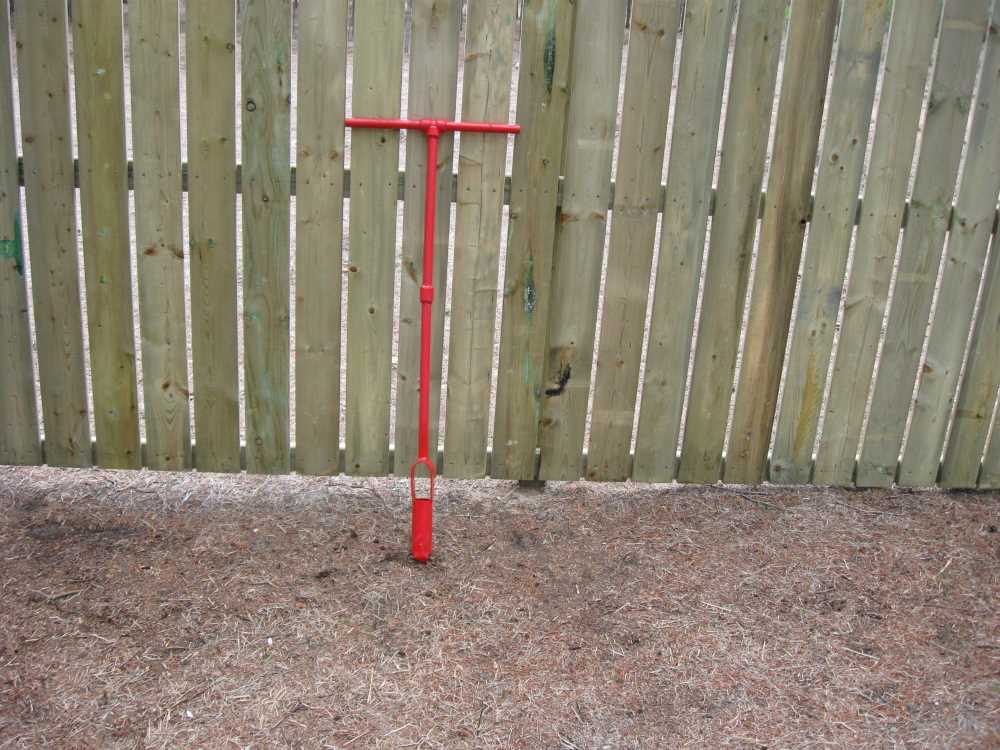 Naturist Legacy History: Gallery 24/06...Building the swimming pool fence