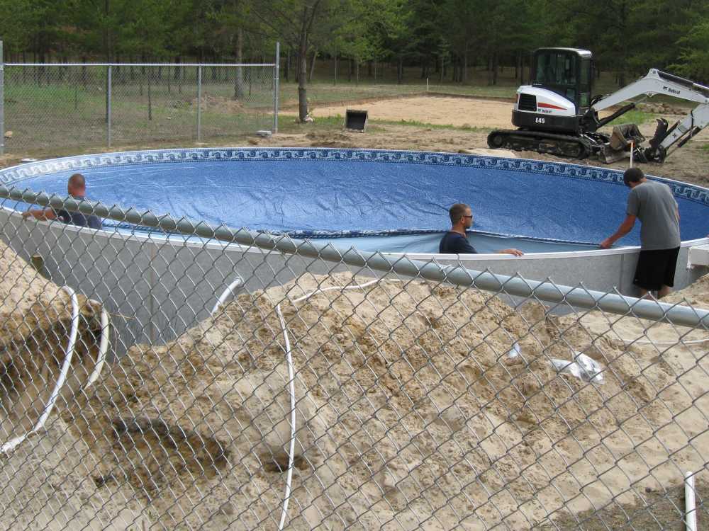 Naturist Legacy History: Gallery 27/12...Work continues on the swimming pool