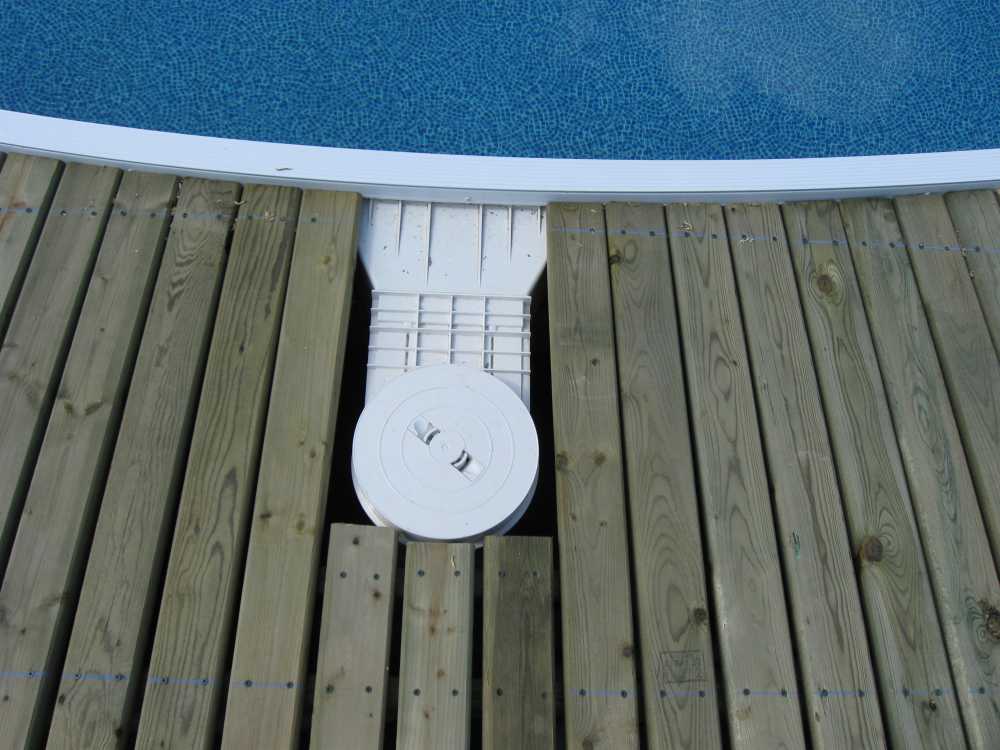 Naturist Legacy History: Gallery 28/21...Building a splash deck for the pool