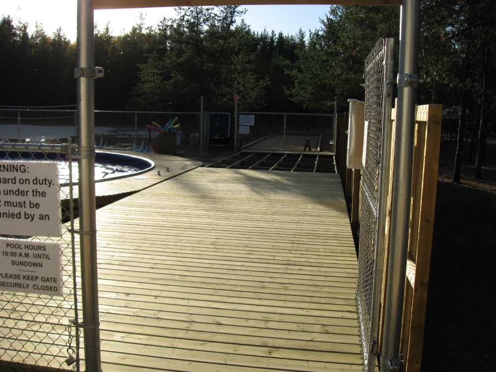 Naturist Legacy History: Gallery 35/16...Work begins on the new sun deck