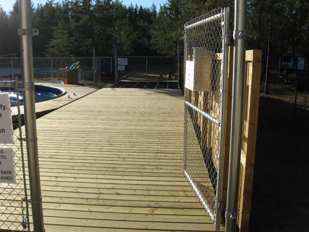 Naturist Legacy History: Gallery 35/18...Work begins on the new sun deck