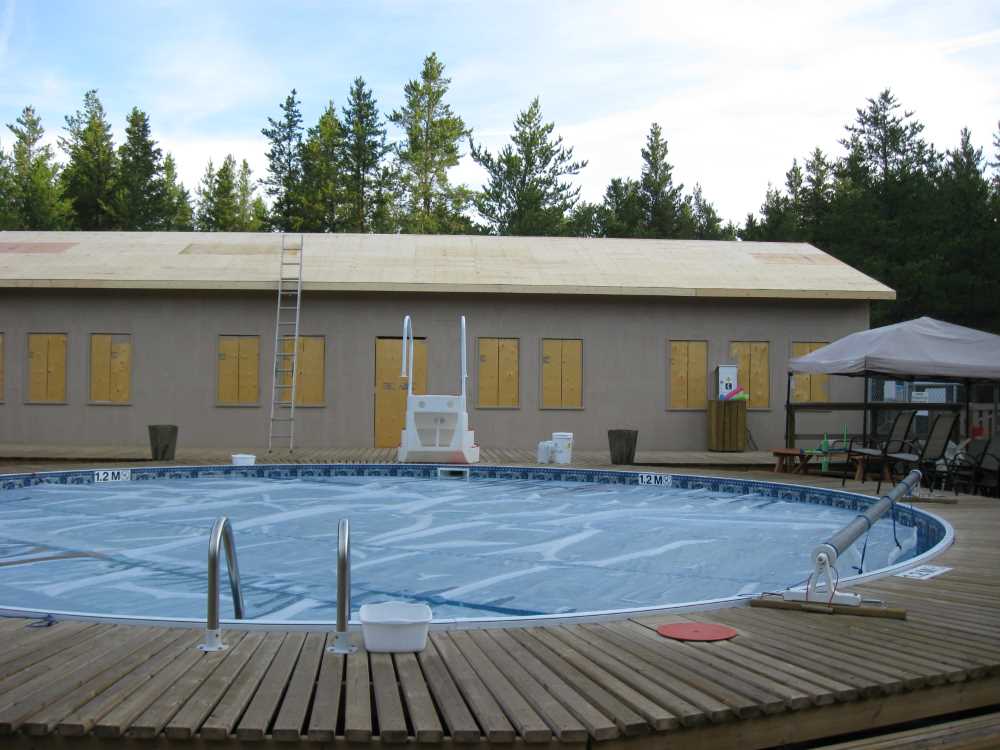 Naturist Legacy History: Gallery 43/02...Roof sheathing and metal roofing