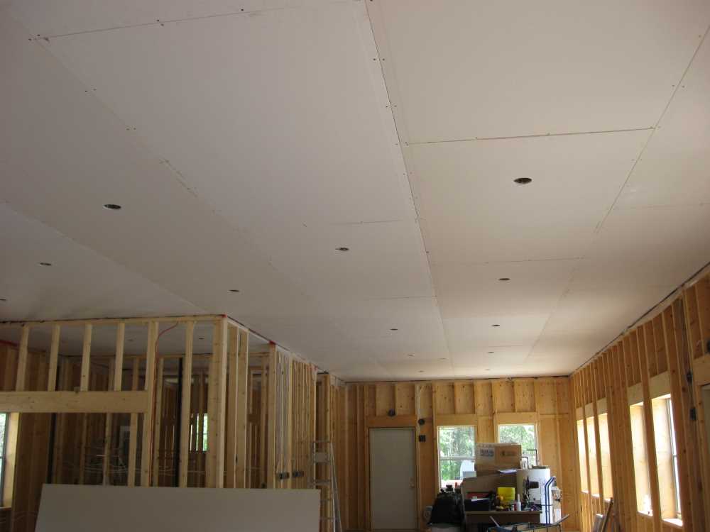 Naturist Legacy History: Gallery 48/07...Insulation, vapour barrier, drywall